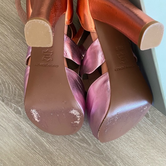 Cynthia Rowley metallic rust and pink sandal heels - Picture 6 of 10
